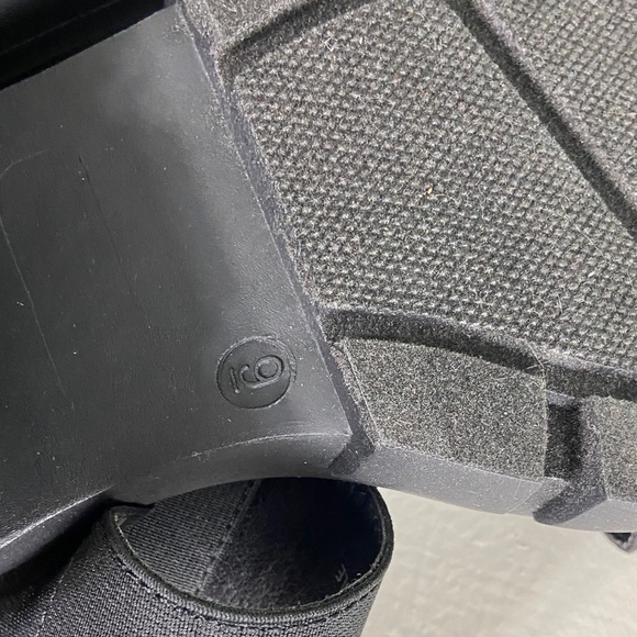 Steve Madden Harly Black Chunky Heel Sandals Elastic Strappy 9 M Lug Sole - Picture 9 of 11